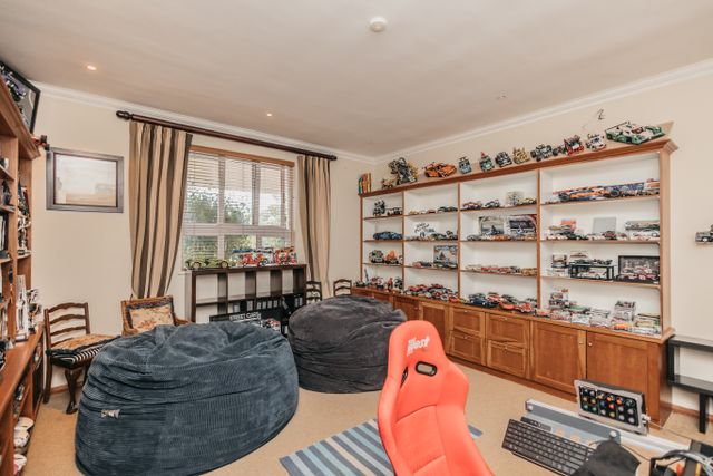 5 Bedroom Property for Sale in Aurora Western Cape